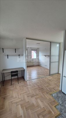 Svetao, funkcionalan dvosoban stan