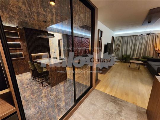 West65, Renoviran, Sjajno Orjentisan ! 