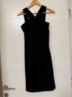Zara nova crna haljina – uska