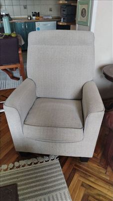 Fotelja dostupna 2 komada PANCEVO