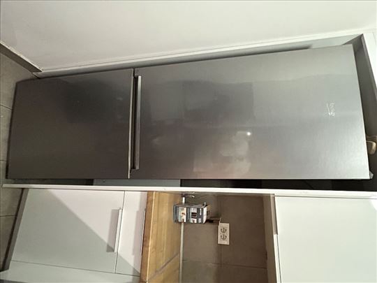 Frižider neispravan 