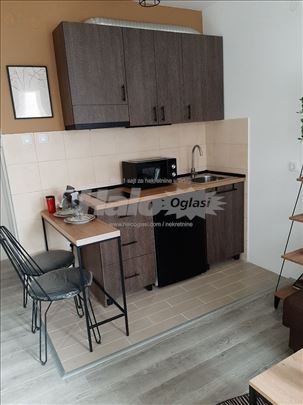 Neuseljavana , nova ,prelepo opremljena