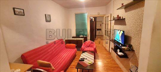 Izdaje se kuća u strogom centru Niša, 48m2