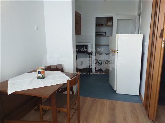 Jednoiposoban stan u Kostolačkoj, Voždovac