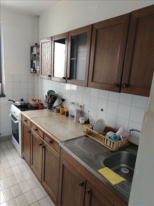 Kuhinja donji i gornji elementi