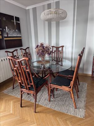 Luksuzan trpezarijski sto i 6 stolica bambus ratan