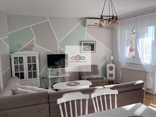 NameŠten  Jednoiposoban Stan 400 Eura