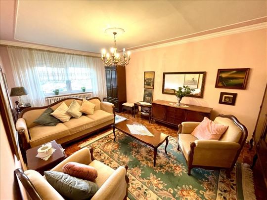 Namešten jednoiposoban stan u Petrovaradinu