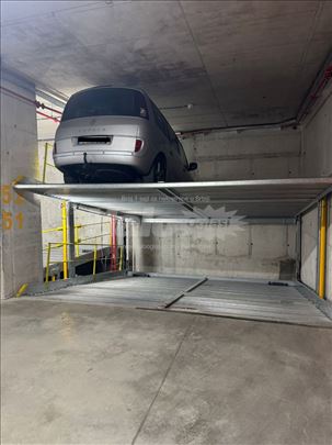 Parking mesto na klackalici GORNJE
