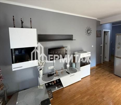 Prelep 2.0 stan na Karaburmi