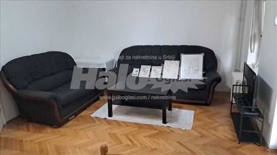 Banovo brdo, na domak Ada Mall-a, Ade Ciganlije.