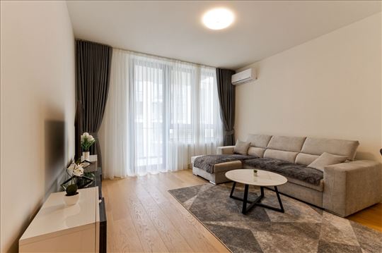 BW ECHO stan u modernoj osmospratnici