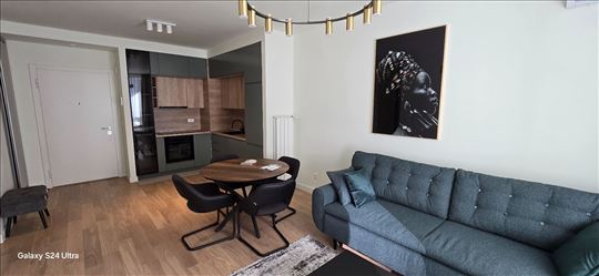 BW Seansa-NOV neuseljavan stan