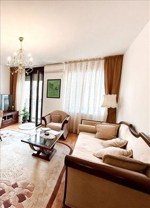 Čubura, 80m², 3.0, garažno mesto