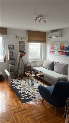 D. Tucovica, 30m2, 1.0,IX, odmah useljiv, sredjen