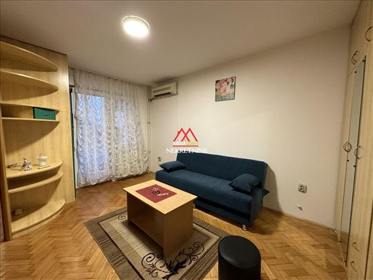 Dvosoban tan - 43m2 - Detelinara