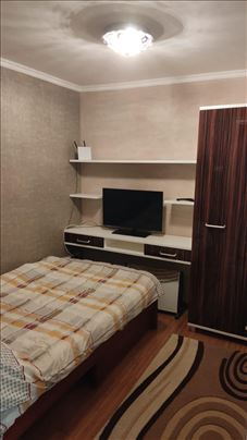 Lep renoviran stančić kod Politike,useljiv ID#1856