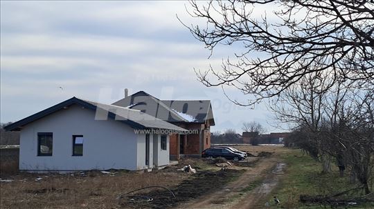 Misa, ul. Šarplaninska, plac 5,52 ara