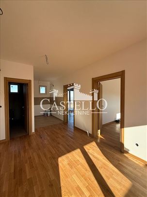 Novogradnja - Uknjizen - Odmah useljiv