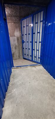 Odlican podrum-magacin na dobroj lokaciji