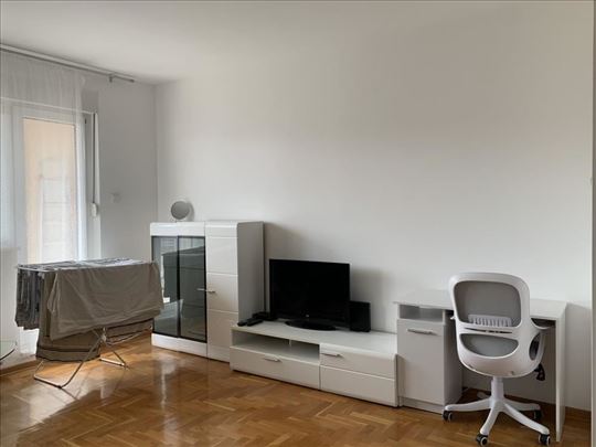 Odličan stan u Višnjičkoj banji ID#2496