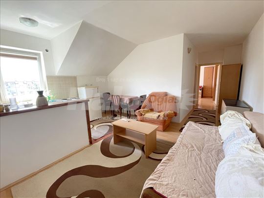 Renoviran, namešten stan 58 m² Kolonija, Kruševac