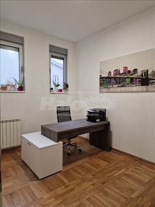 Renta kancelarije Crveni Krst