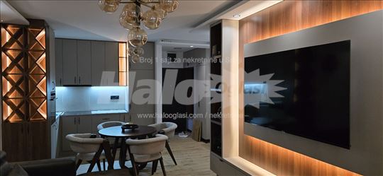 Stan za izdavanje u centru Nove Pazove