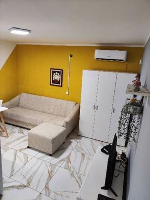 Vracar 22m2 300e Sumatovacka