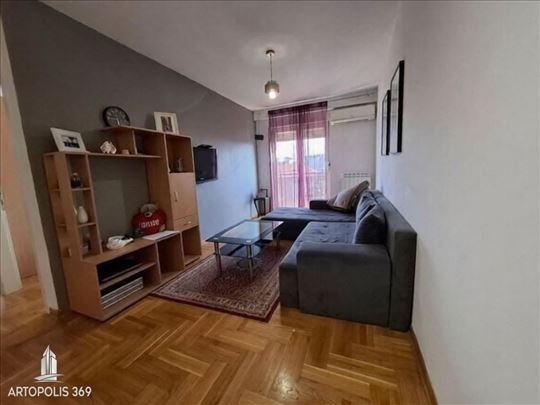 Vračar, stan sa garažom