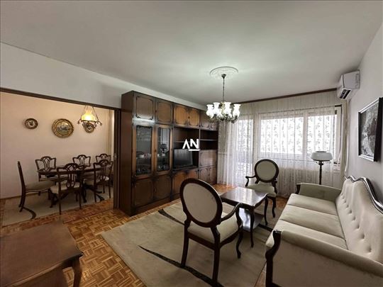 Zemun, Kej, Karađorđeva, 78m2 ID#30612