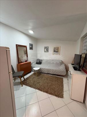 Garsonjera, Karaburma