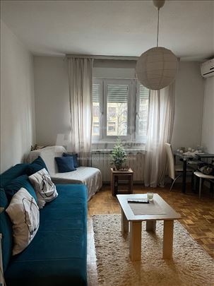 Izdajem stan u Pozeskoj ulici