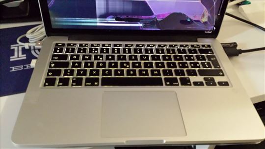 MacBook Air (Retina, 13-inch) A1425