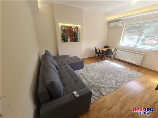 Petrovaradin, Stan, 2.5, 56,00m2