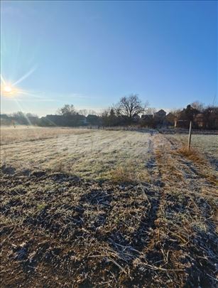 Prodajem plac 9.16 ari