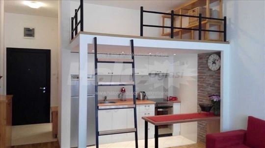 stan u Aleksandar zgradi