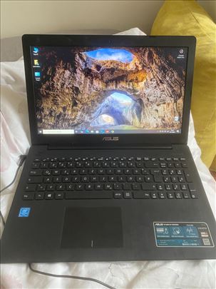 Asus laptop F553M