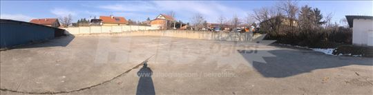 Betonirano stovarište sa šleperskim prilazom- 20ar