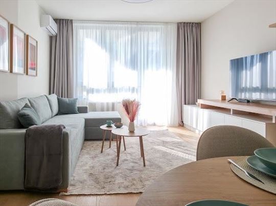 BW Echo,lux,nov stan sa garažom ID#19021