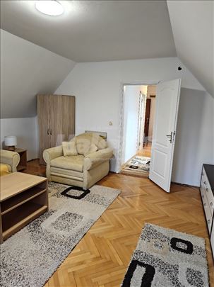 Dvosoban stan 50 m2, renoviran, namesten