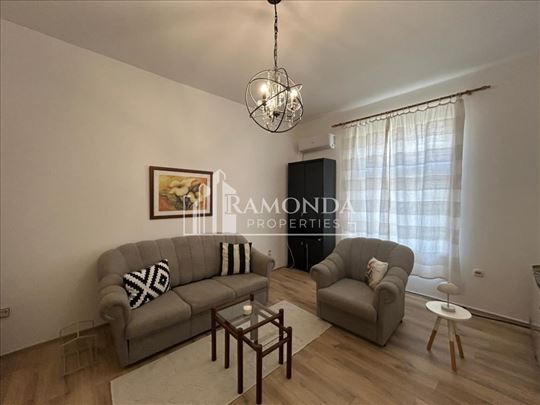 Dvosoban , ususkan stan na Dorcolu ID#275