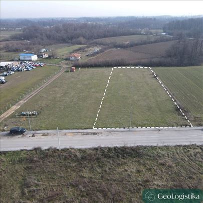 Građevinska parcela 28.5 ar