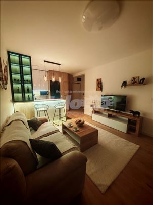 Izuzetan stan, novogradnja sa garažom