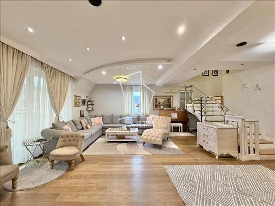 Izuzetna prilika, luksuzan duplex, retko na tržišt