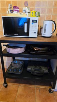 Kuhinjska polica/kolica 