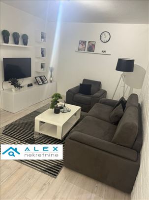 Odličan dvosoban stan na sajmu