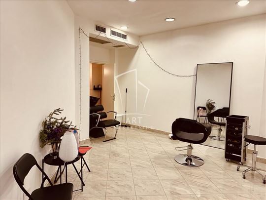 Odlična poslovna prilika, poslovni prostor 20m2, c