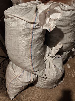 Pljevaljski osušeni ugalj kocka u džaku 