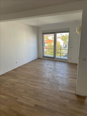 Prodaje se stan,Lekino Brdo ID#1670